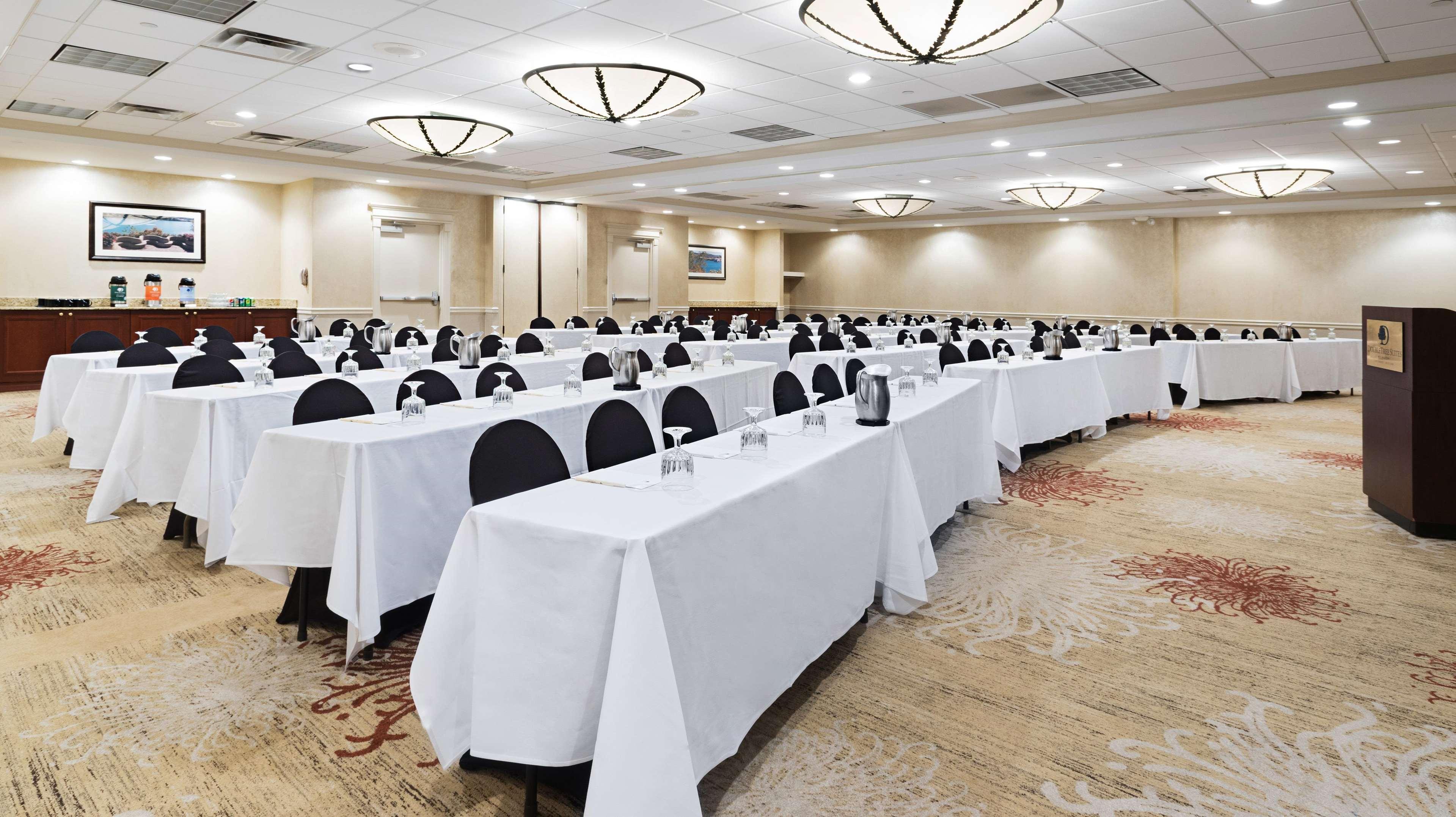 Doubletree Suites By Hilton Hotel Cincinnati - Blue Ash Sharonville Eksteriør billede