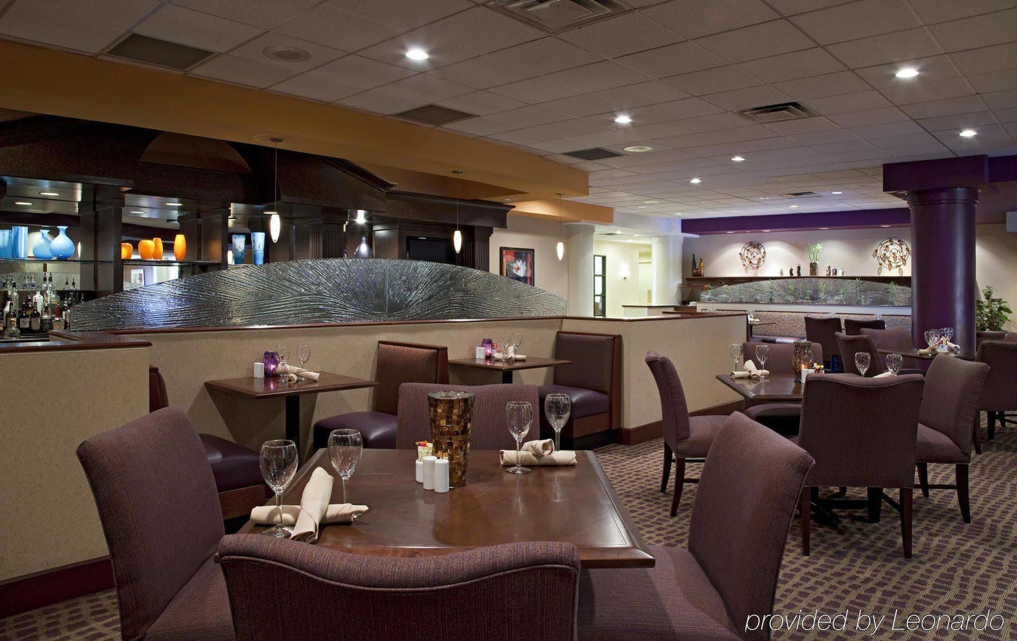 Doubletree Suites By Hilton Hotel Cincinnati - Blue Ash Sharonville Restaurant billede